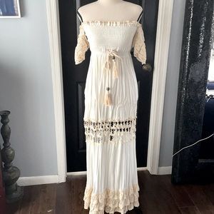 Gorgeous BoHo dress 🤍